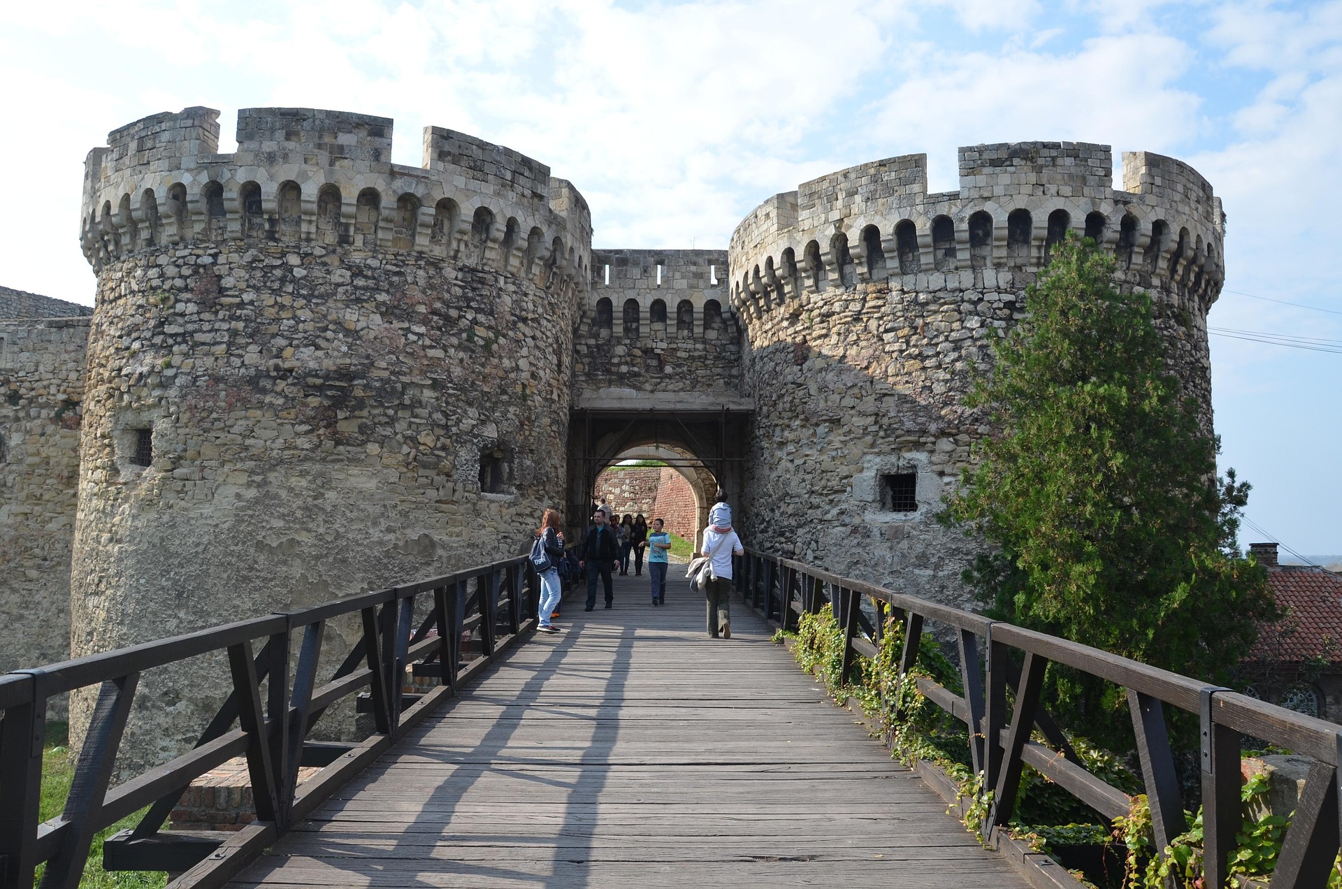 belgrade-2260656_1920